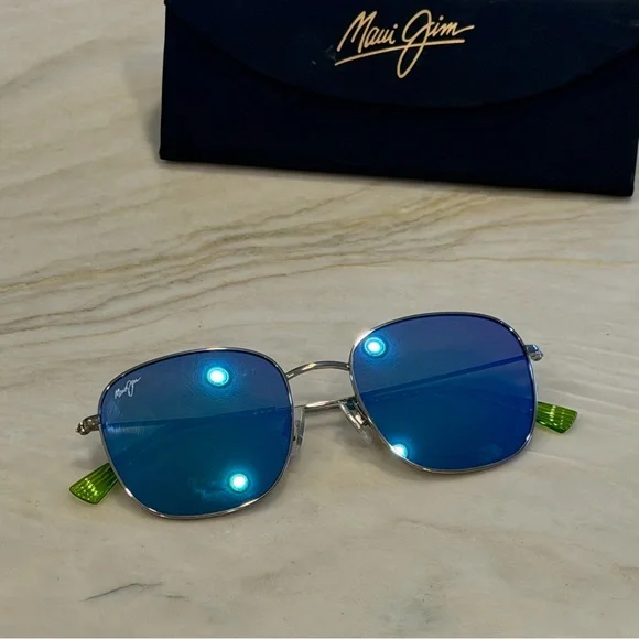 Maui Jim Silver Frame Lipine Sunglasses with Blue Mirrored Lenses - Picture 2 of 5